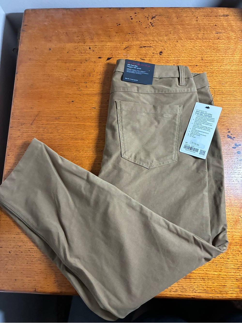 Men's Lululemon chino khakis